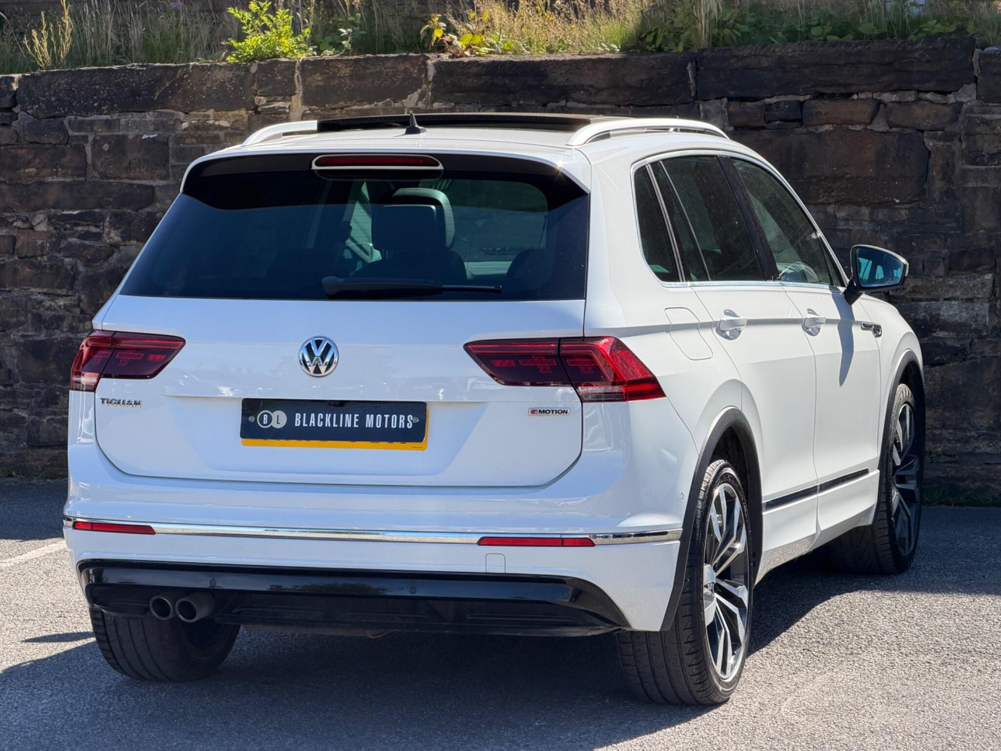 Volkswagen Tiguan view 7