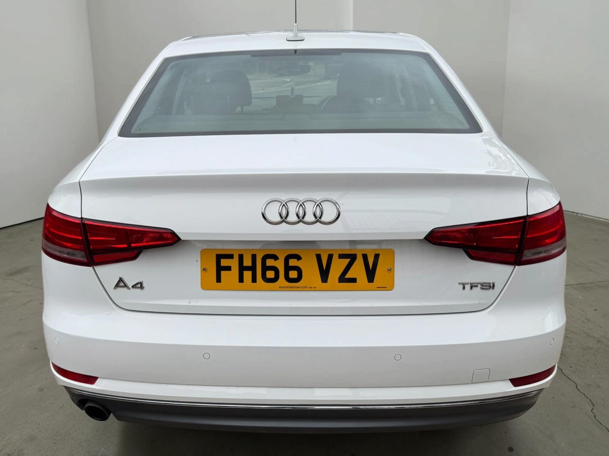 Audi A4 view 15