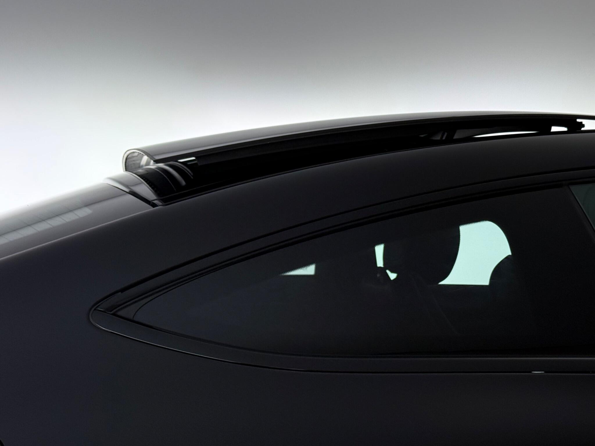 Mercedes-Benz C-Class view 14
