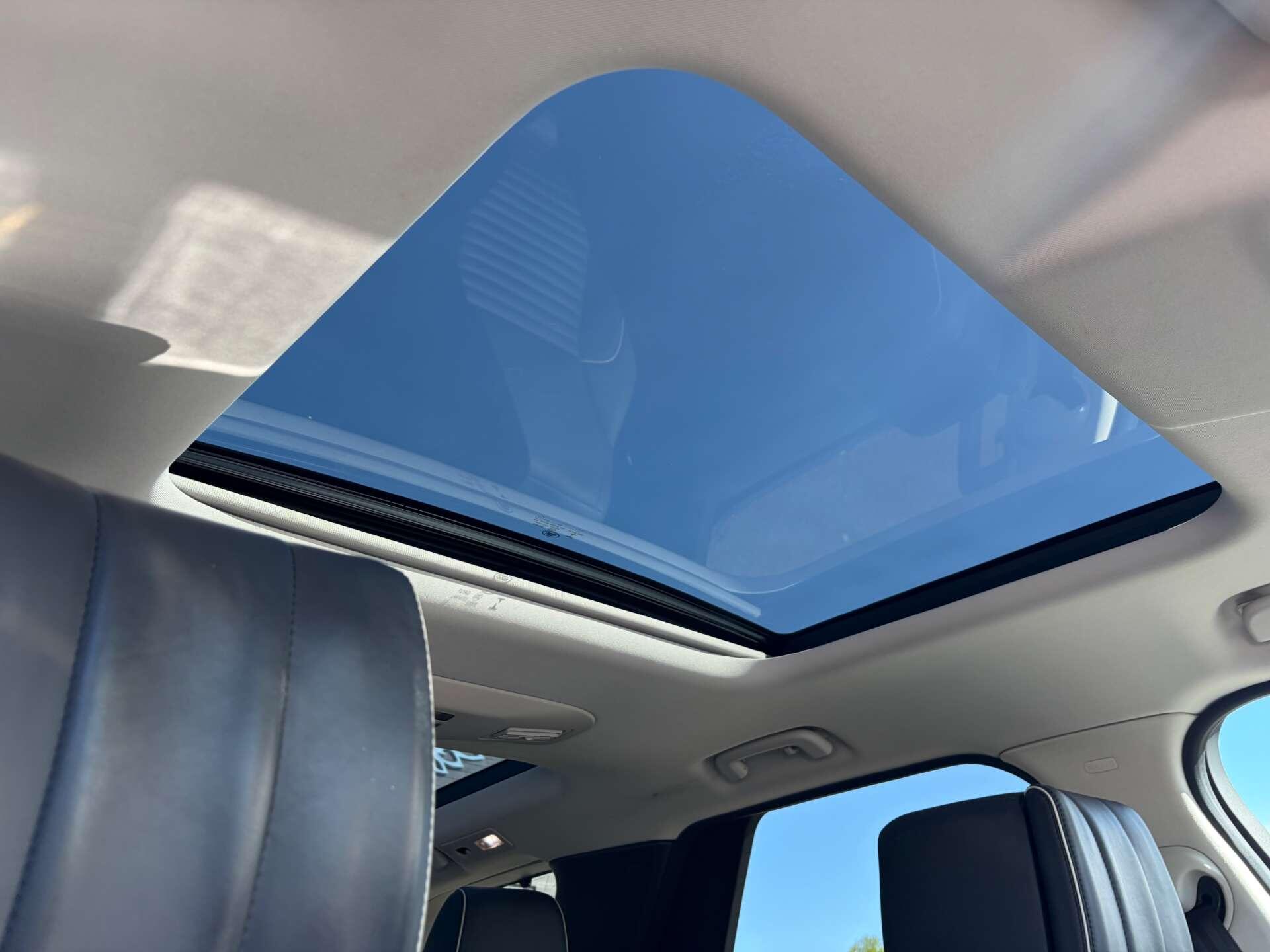Land Rover Discovery 3 view 47