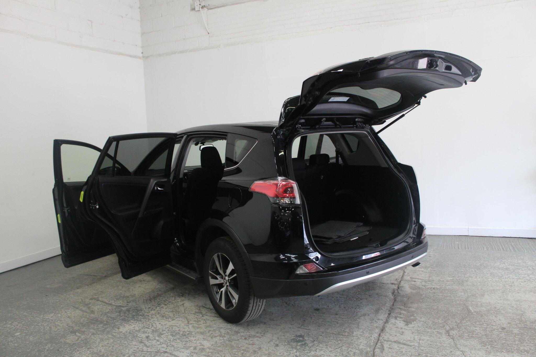 Toyota Rav4 view 21