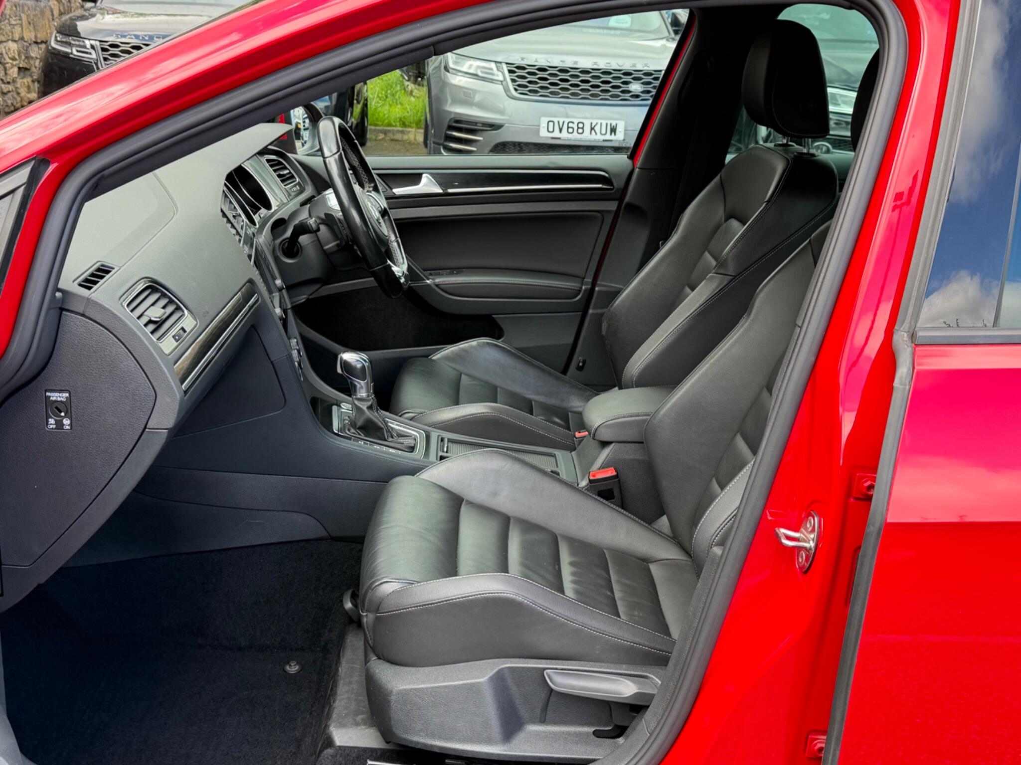 Volkswagen Golf view 15
