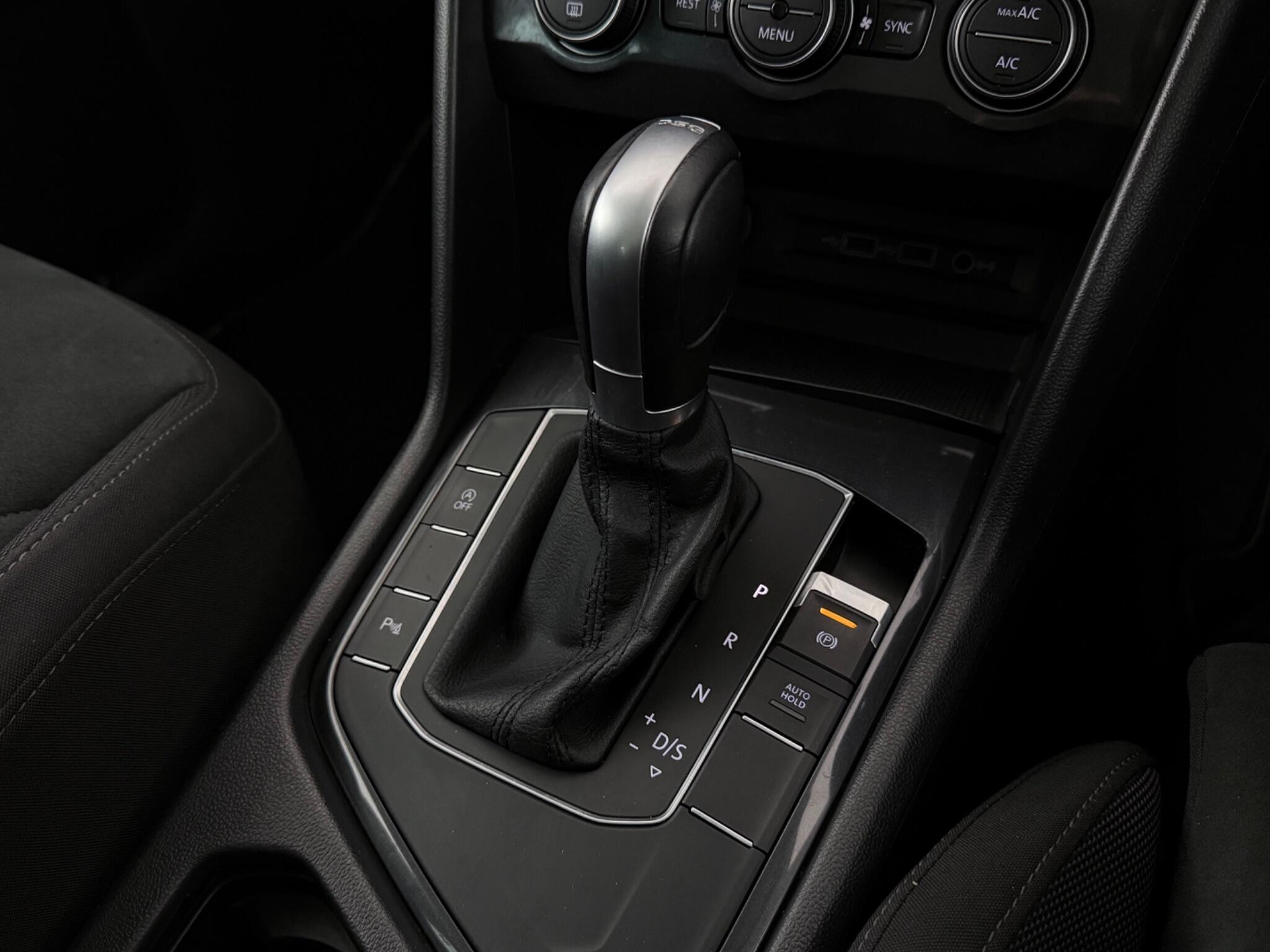Volkswagen Tiguan view 20