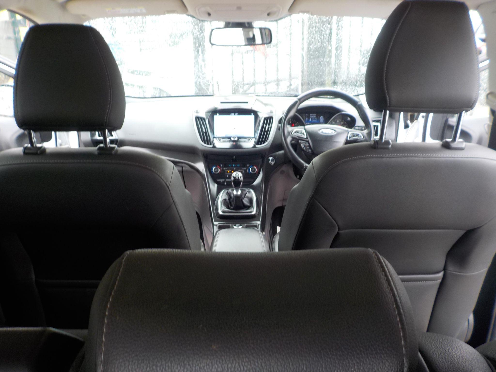 Ford Kuga 2.0 TDCi Titanium AWD Euro 6 (s/s) 5dr