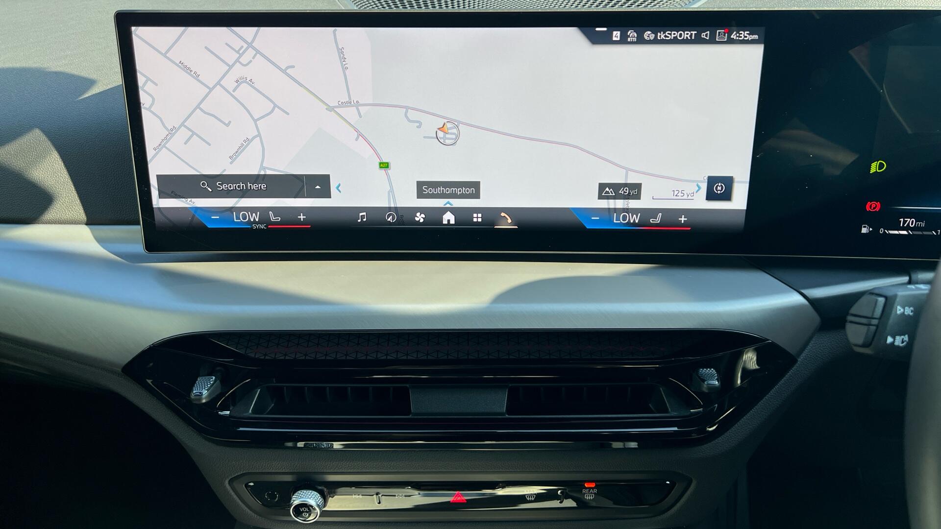 BMW 2 Series view 8