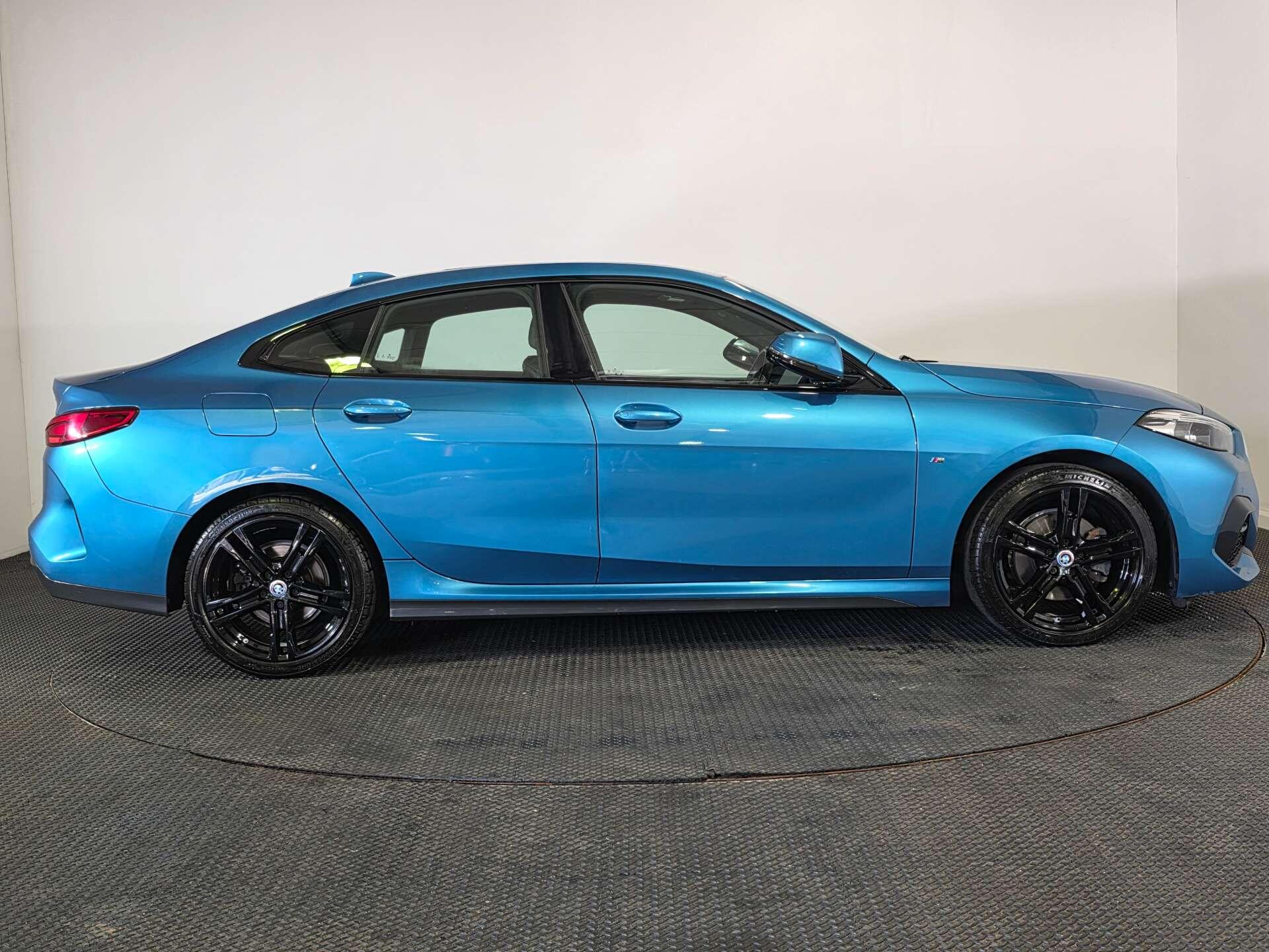BMW 2 Series view 8