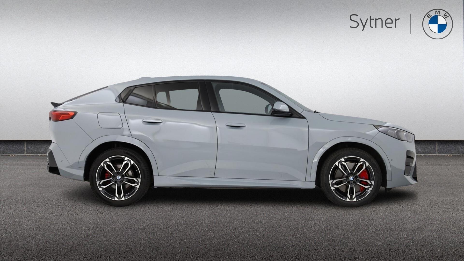 BMW Ix2 view 3