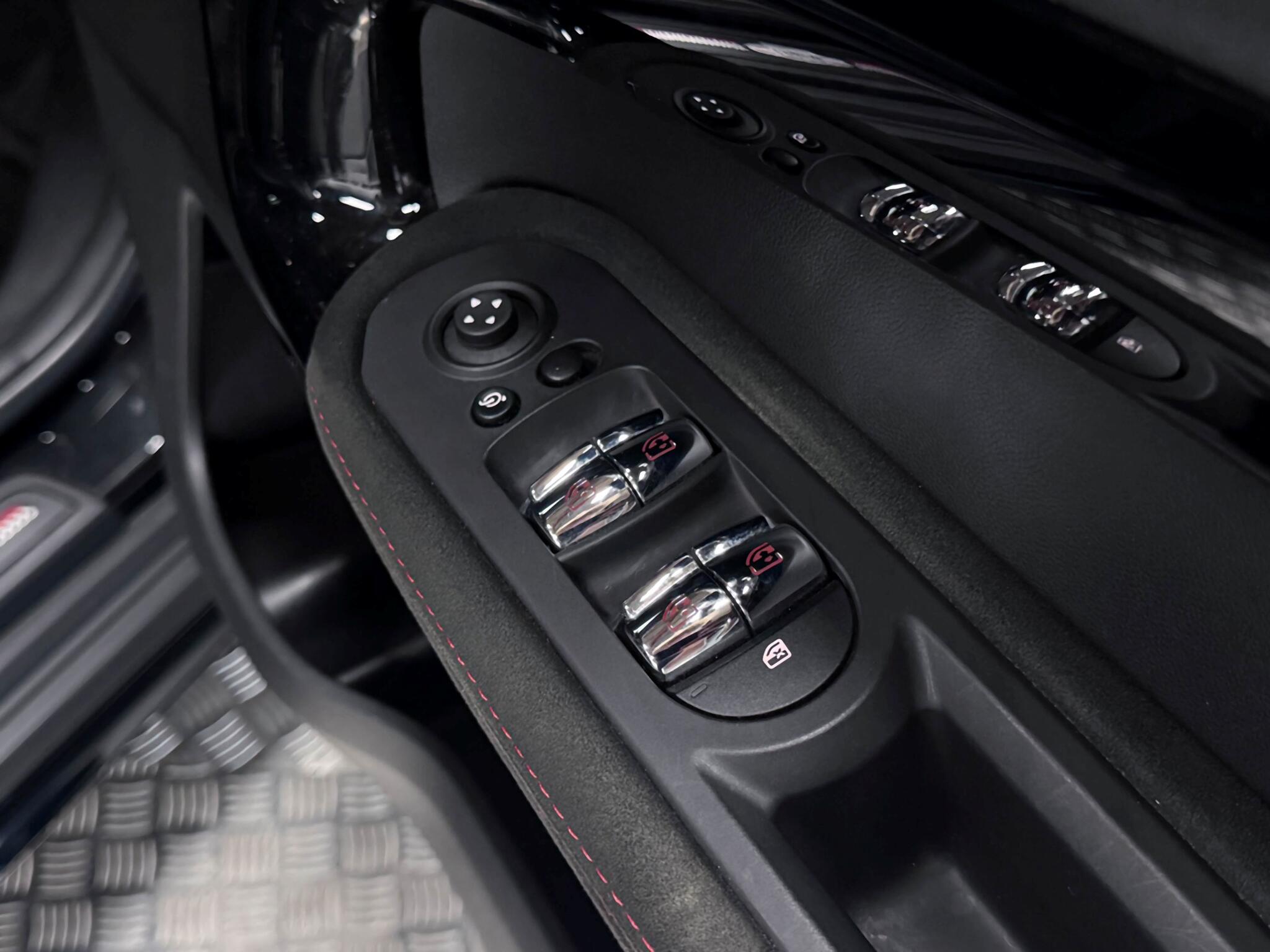 MINI Countryman view 12
