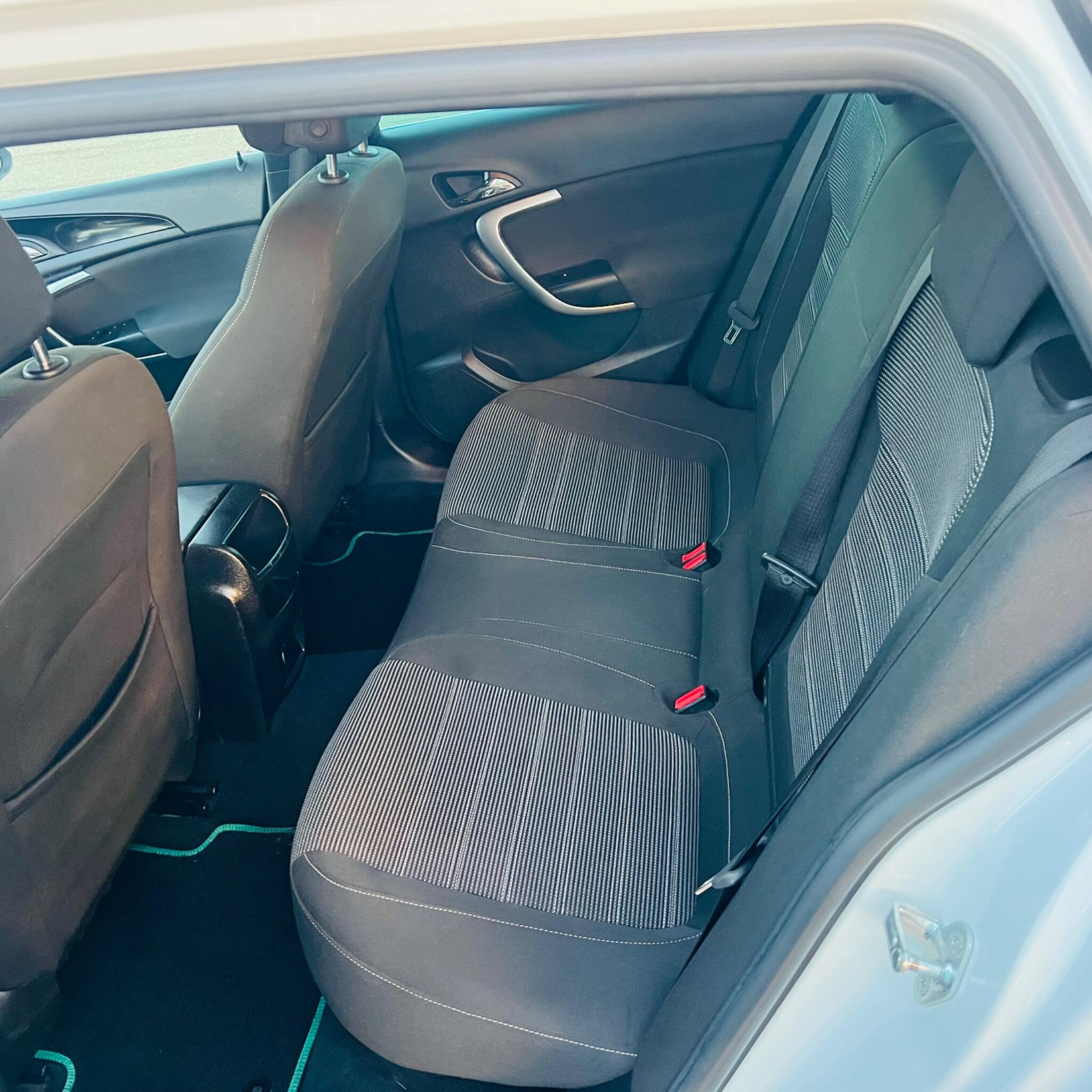 Vauxhall Insignia view 14