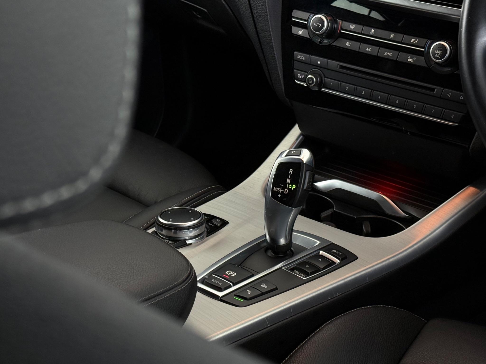 BMW X3 view 28