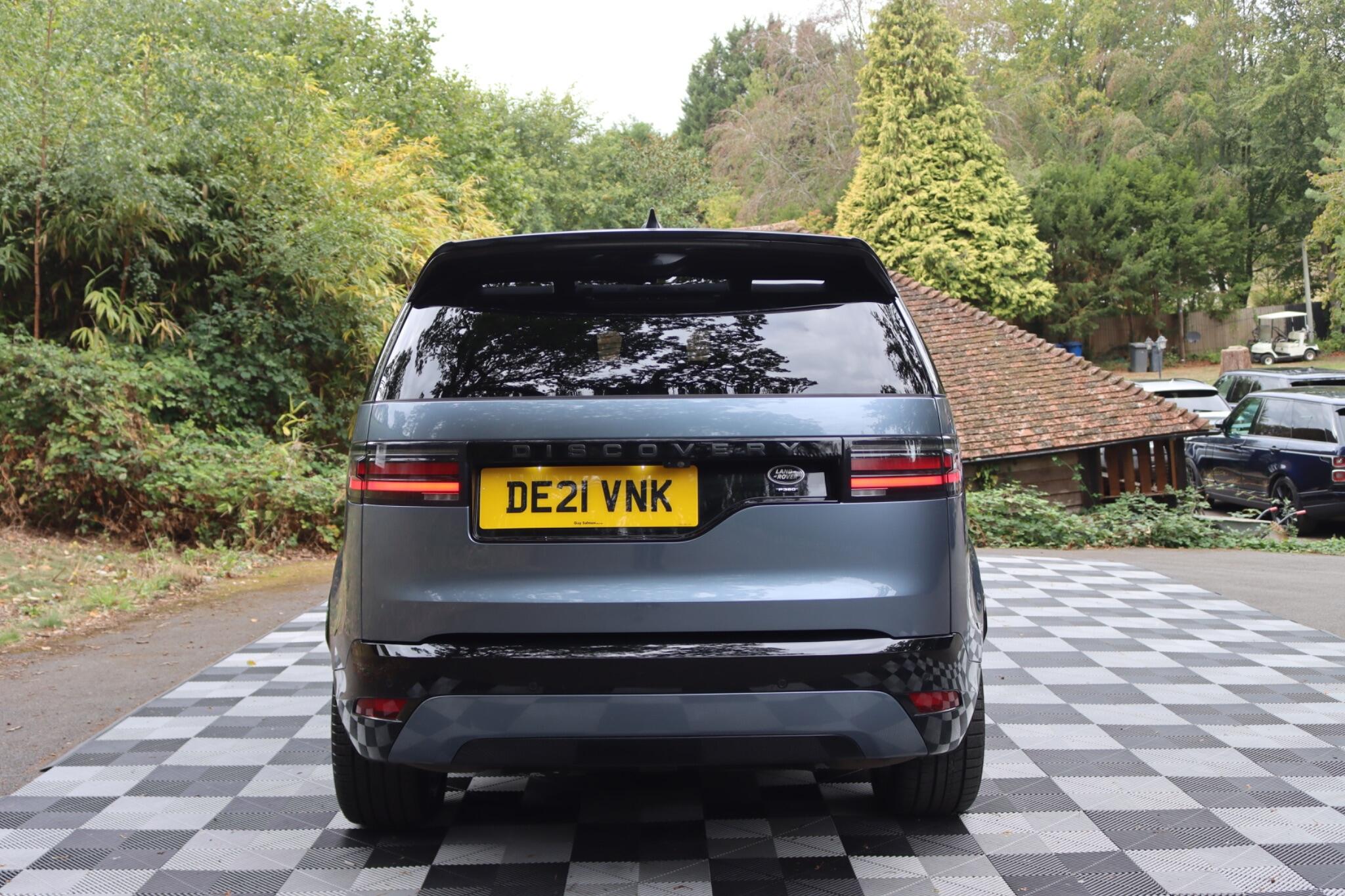 Land Rover Discovery view 39