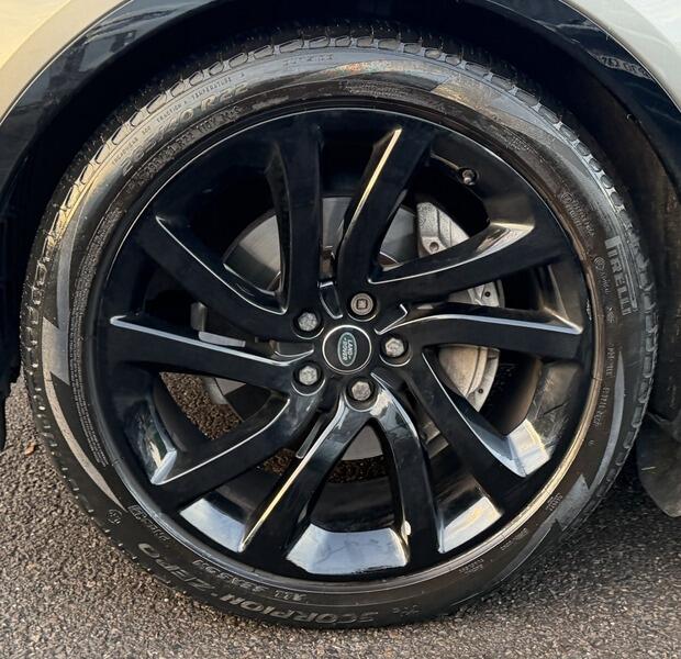 Land Rover Discovery 3 view 26