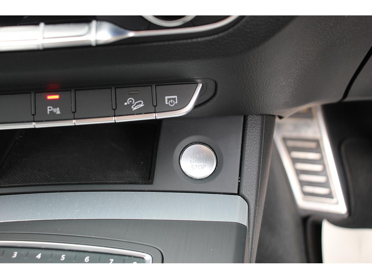 Audi Q5 view 27