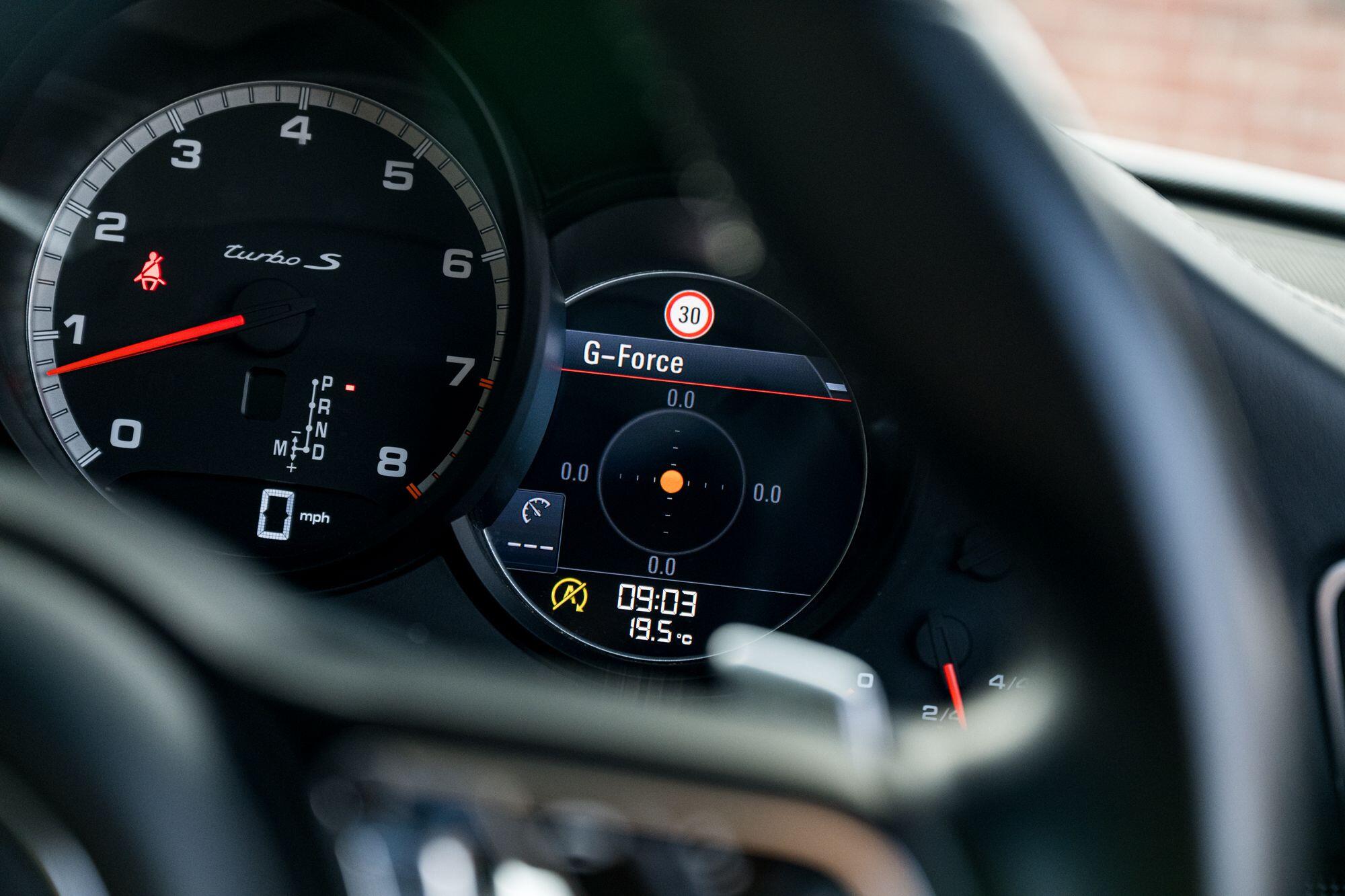 Porsche 911 view 52