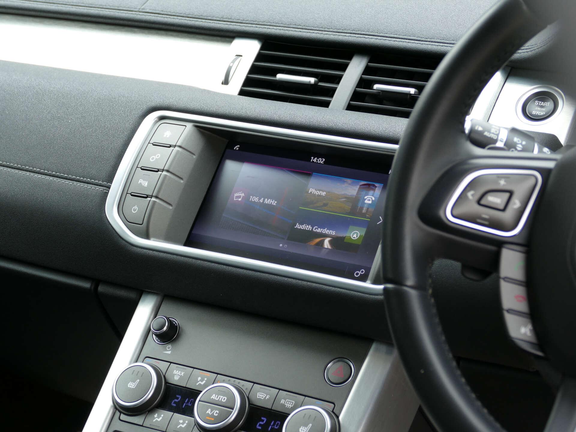 Land Rover Range Rover Evoque view 23