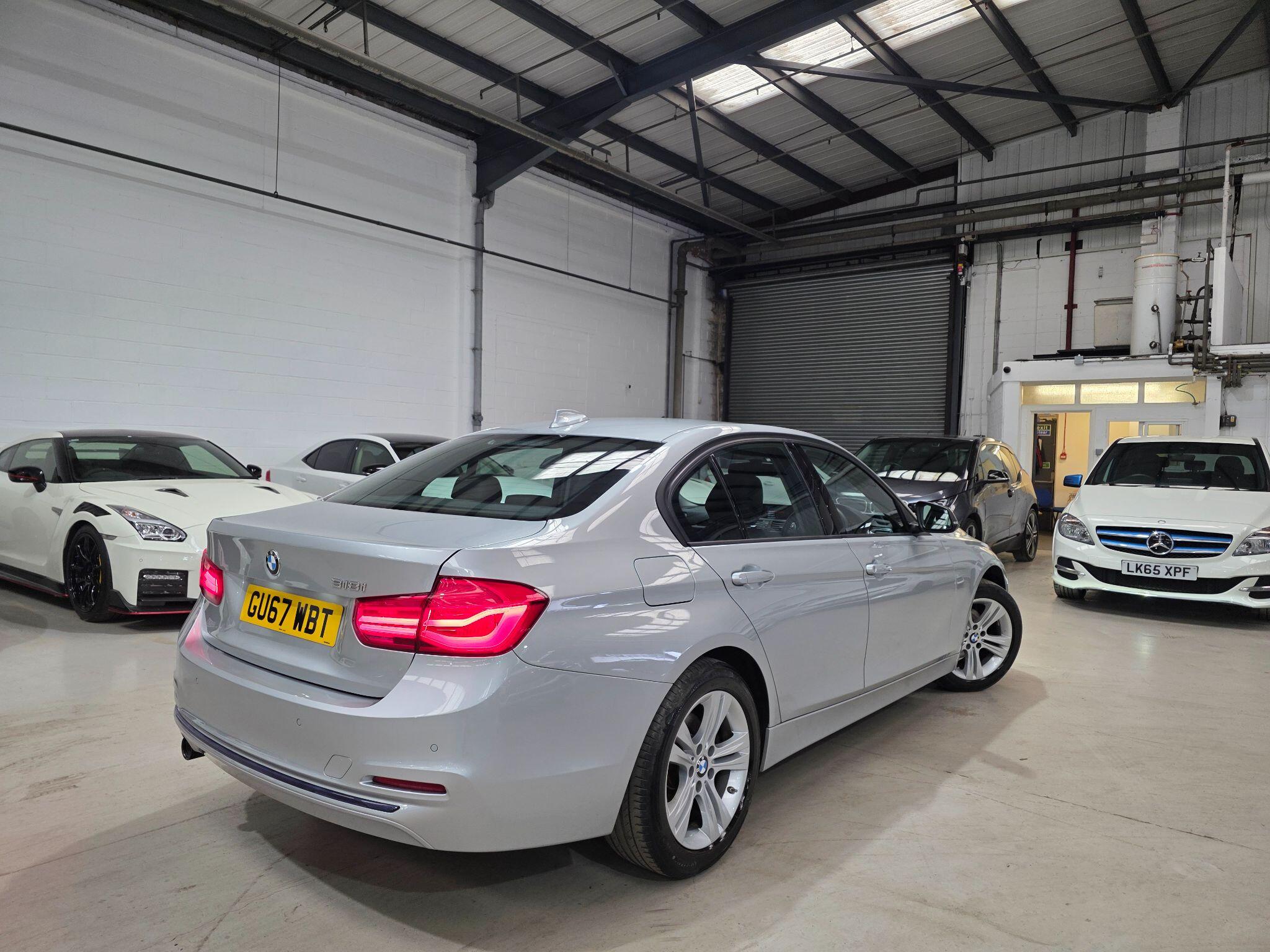BMW 3 Series view 25