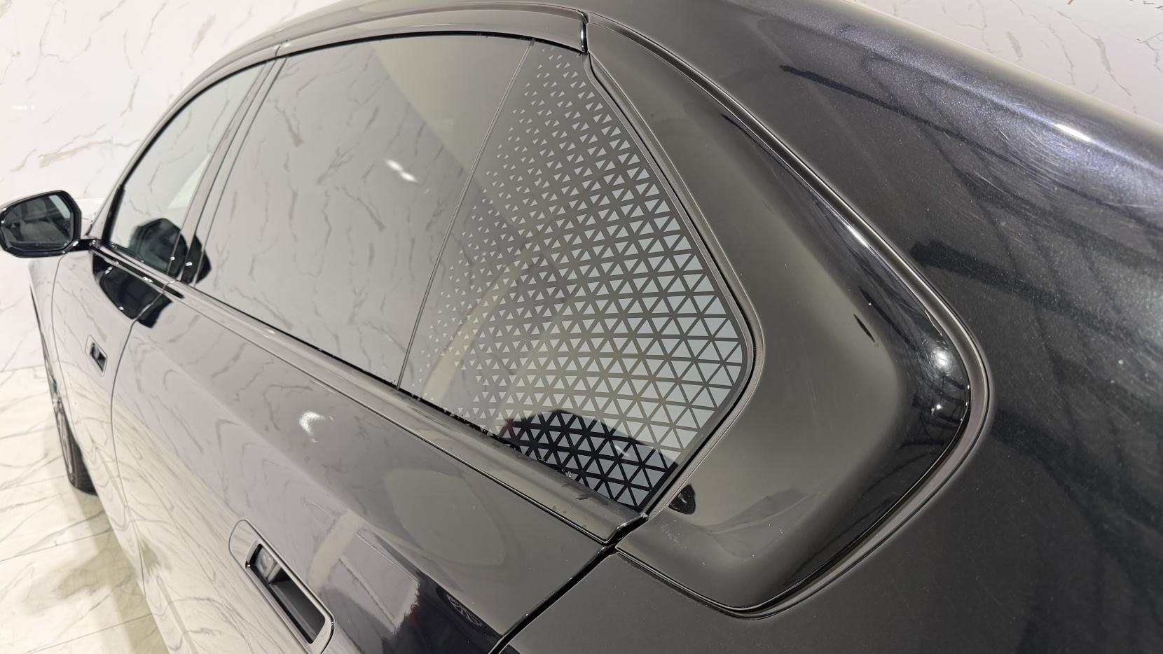 BMW i7 view 56