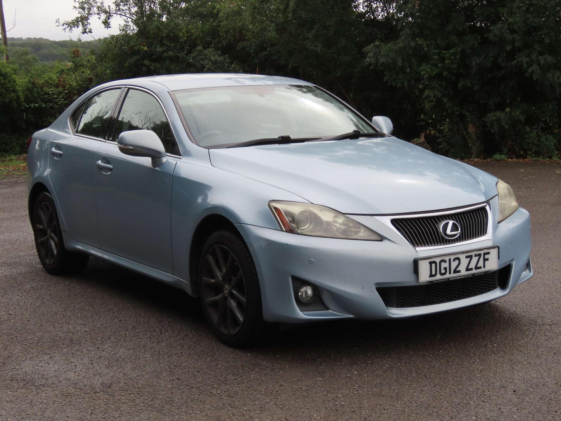 Lexus Is view 3