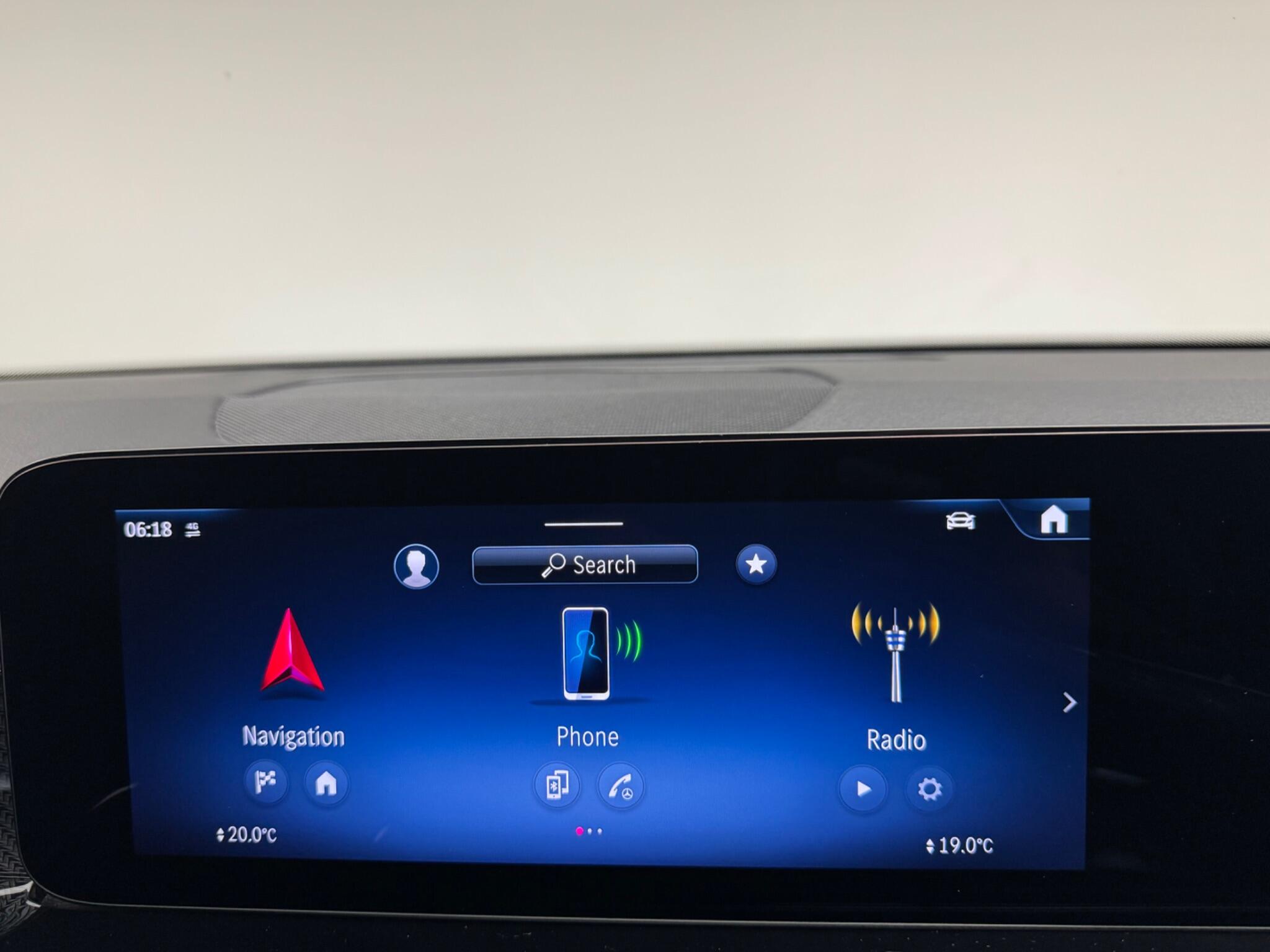 Mercedes-Benz GLB view 16