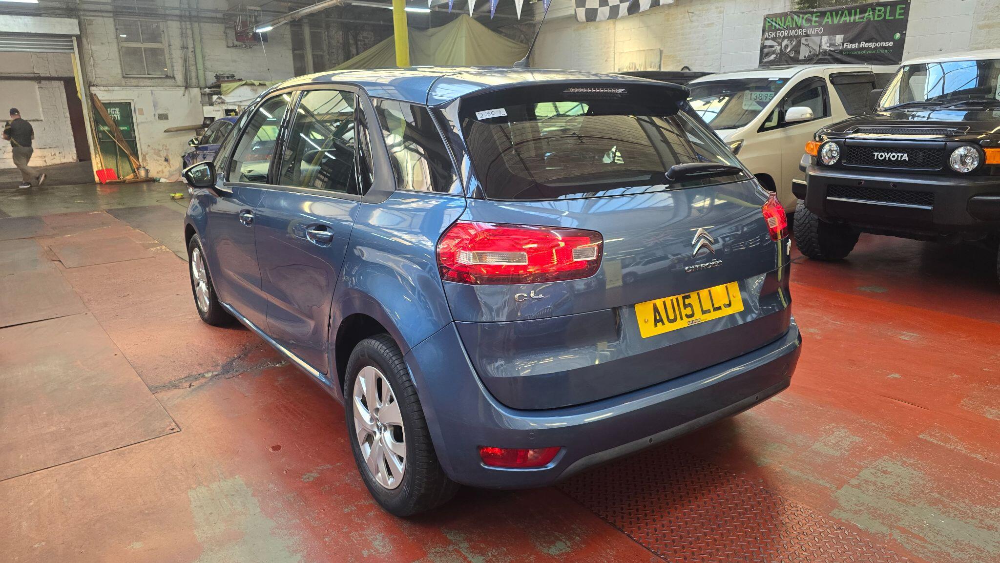 Citroen C4 Picasso view 17