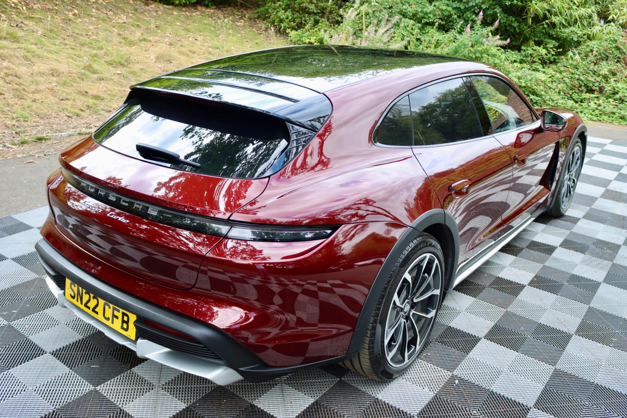 Porsche Taycan view 43