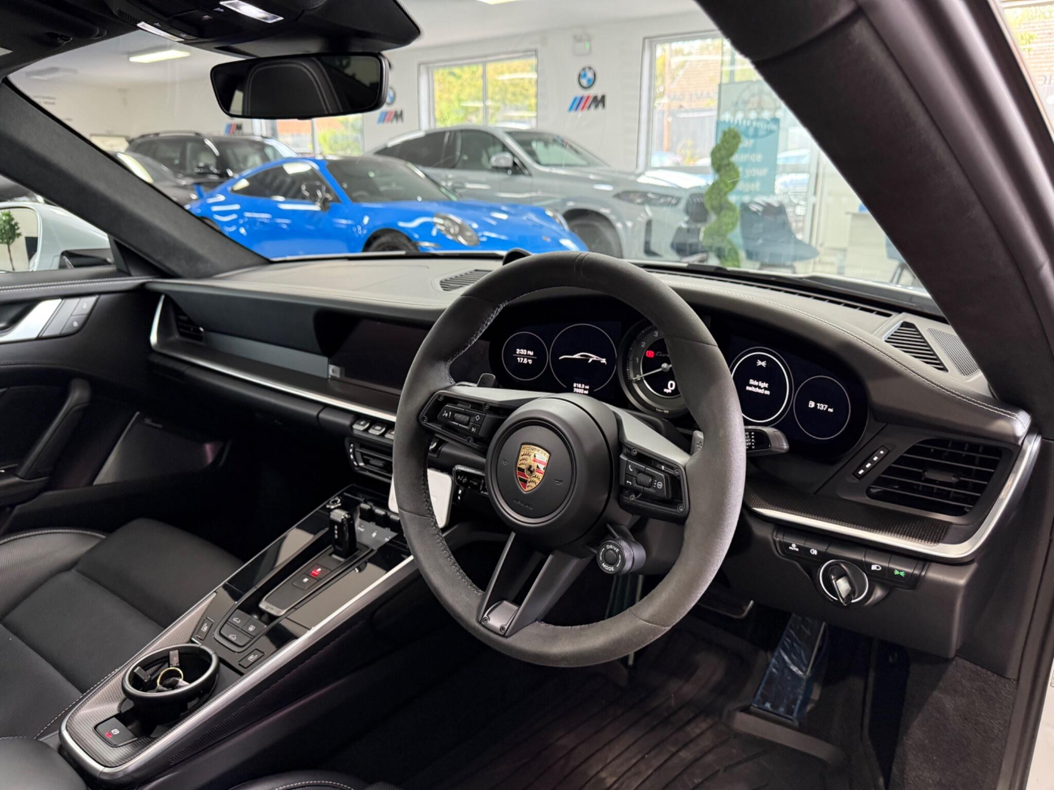 Porsche 911 view 46