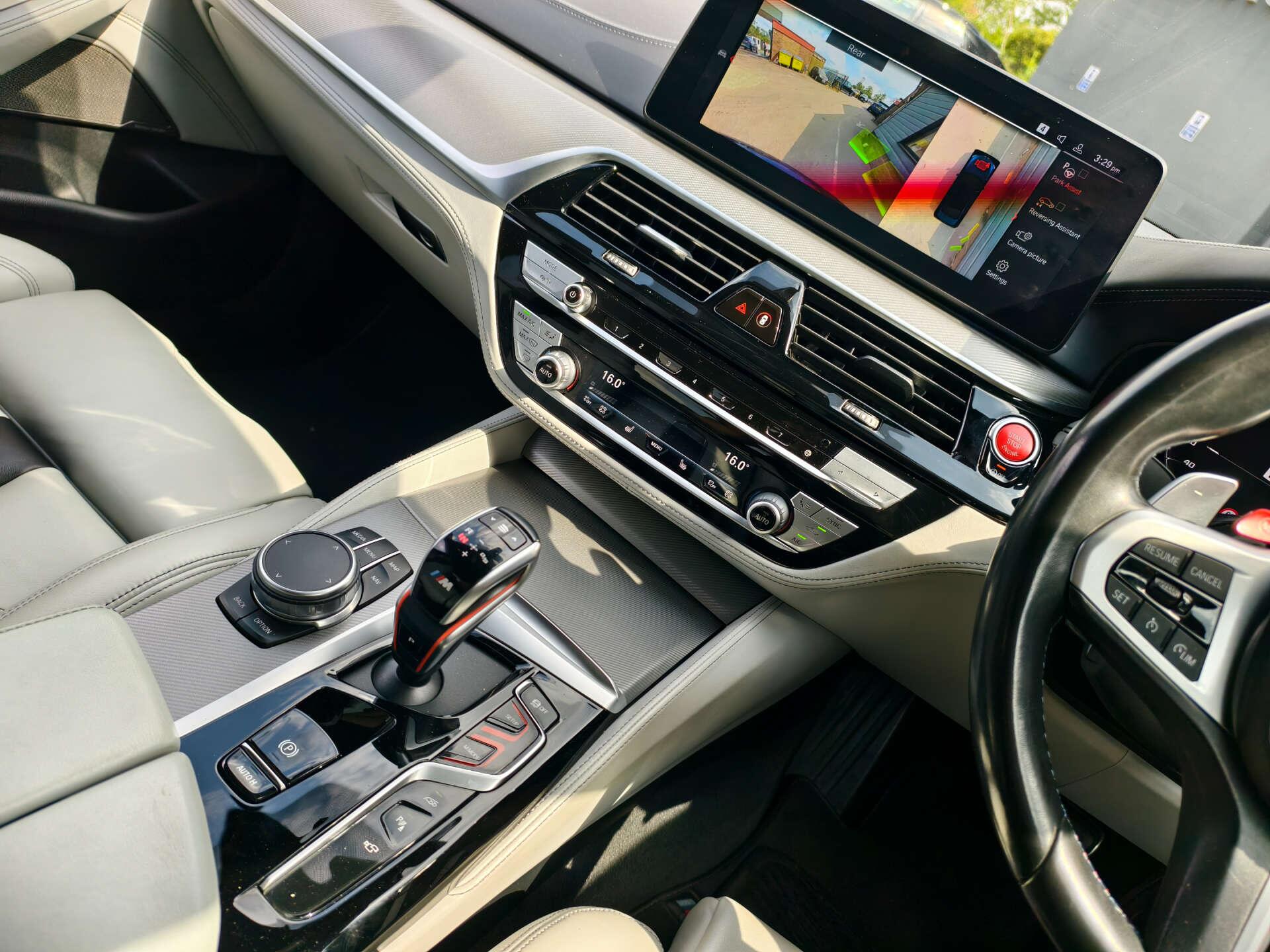 BMW M5 view 44