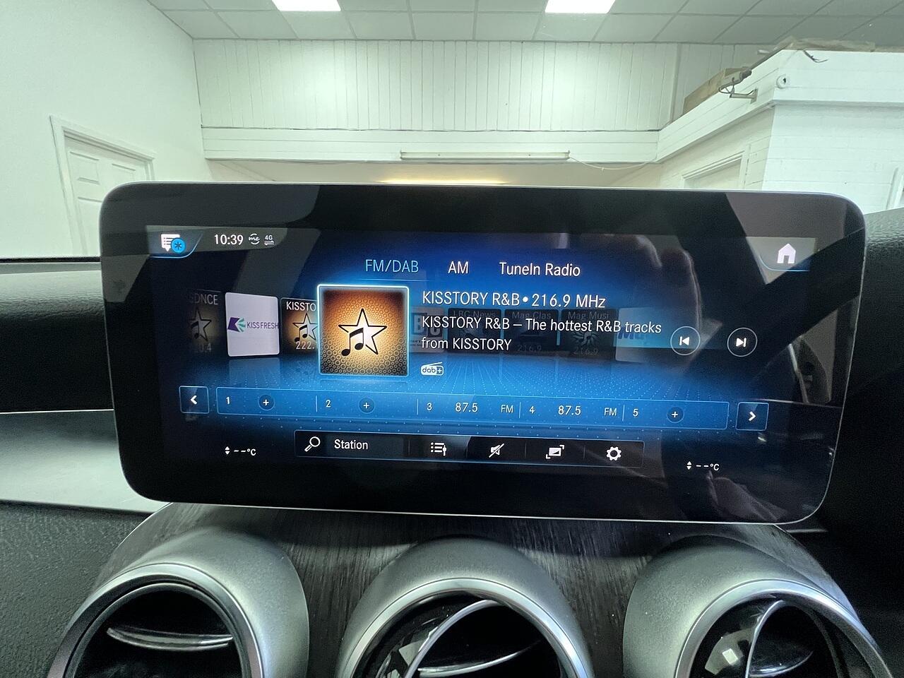Mercedes-Benz GLC view 12