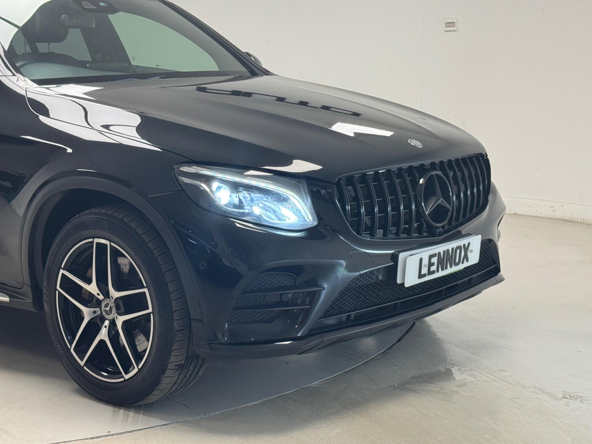Mercedes-Benz GLC view 5