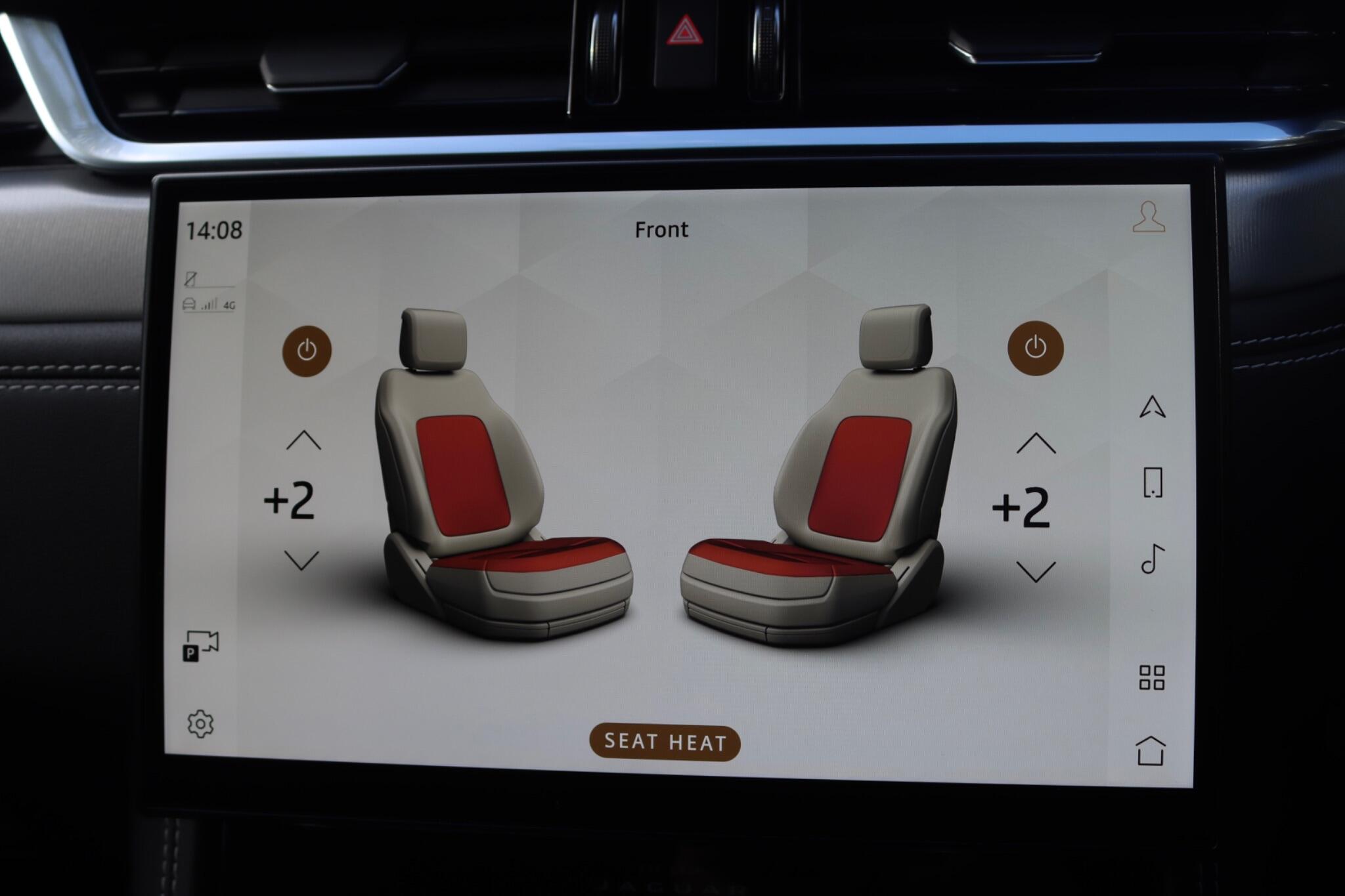 Jaguar F-Pace view 60