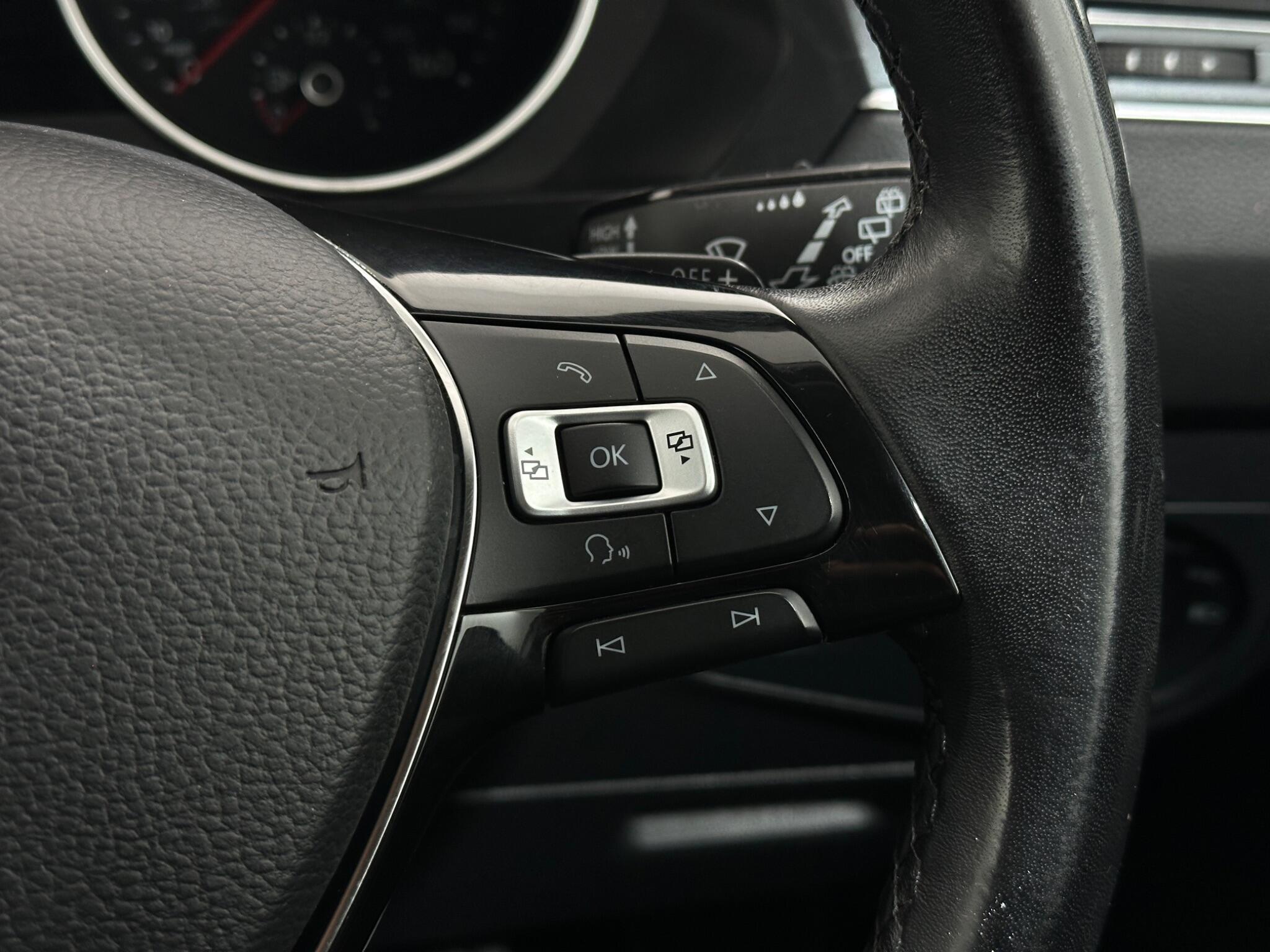 Volkswagen Tiguan view 16