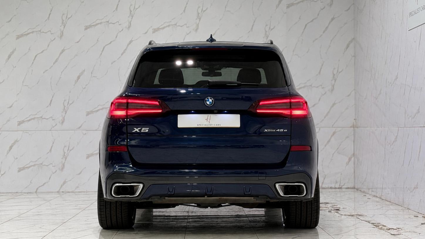 BMW X5 view 5