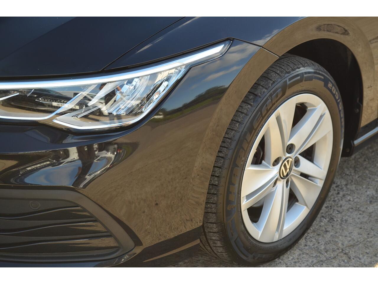 Volkswagen Golf view 30