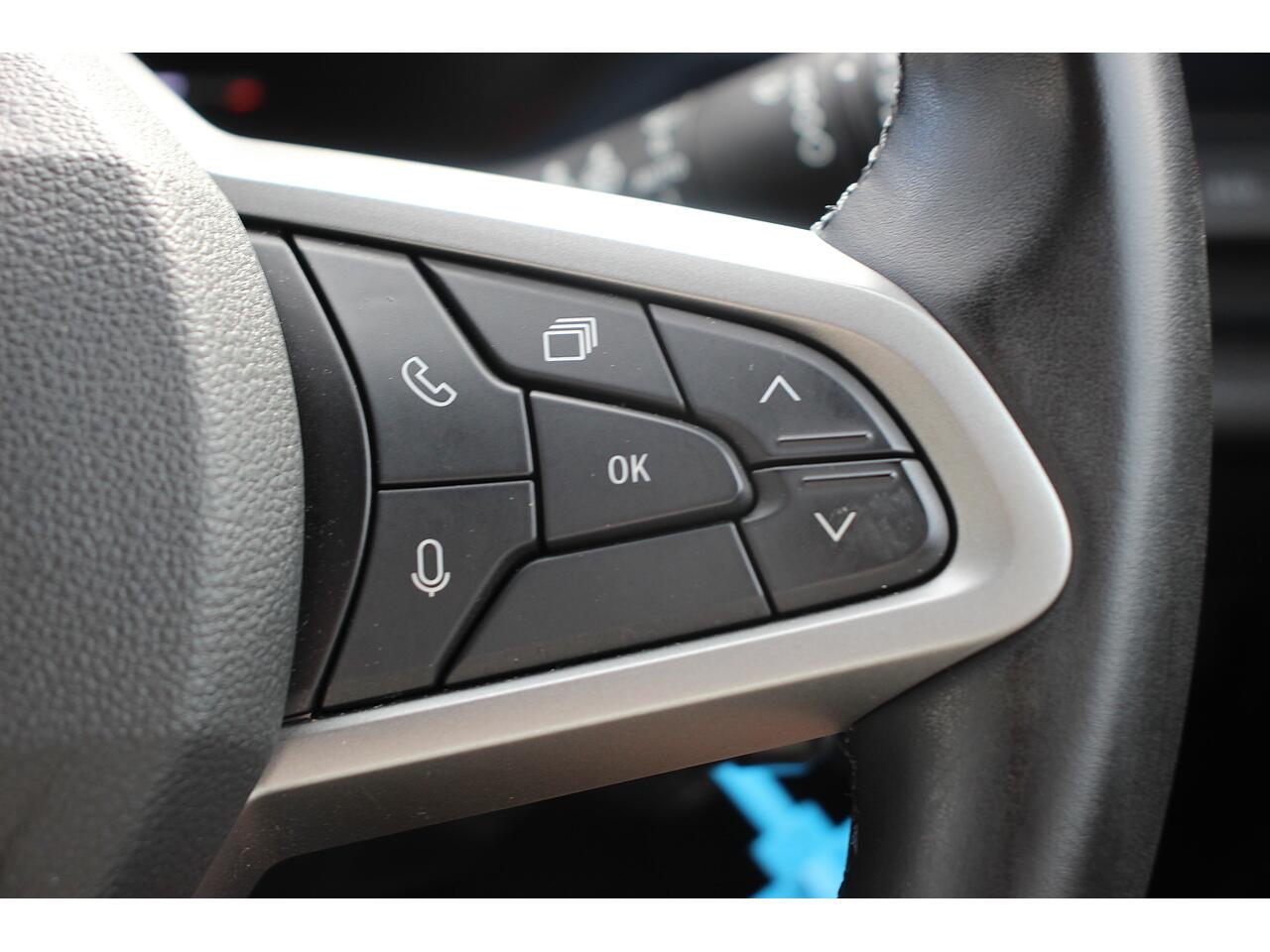 Dacia Duster view 27