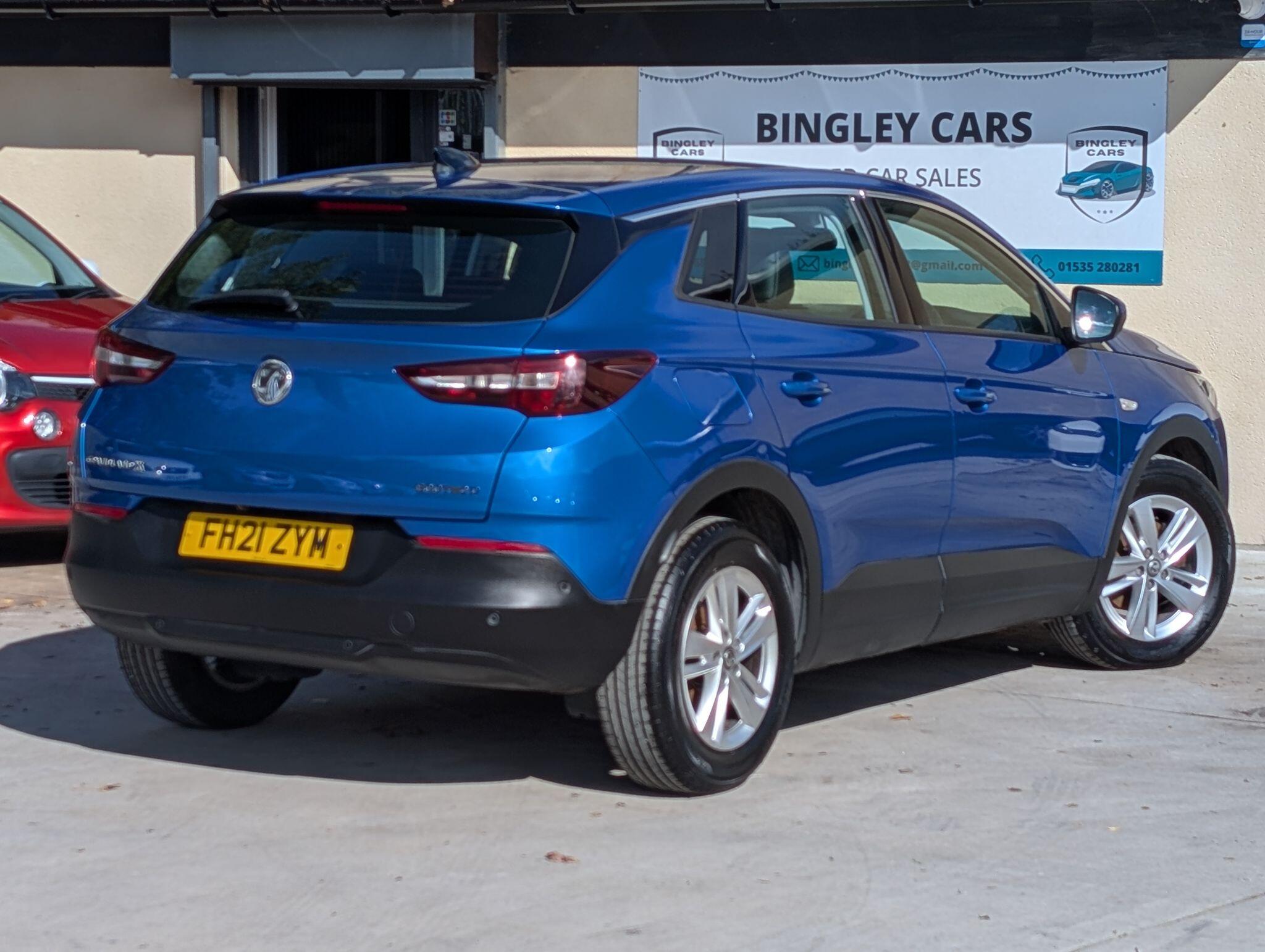 Vauxhall Grandland X view 8