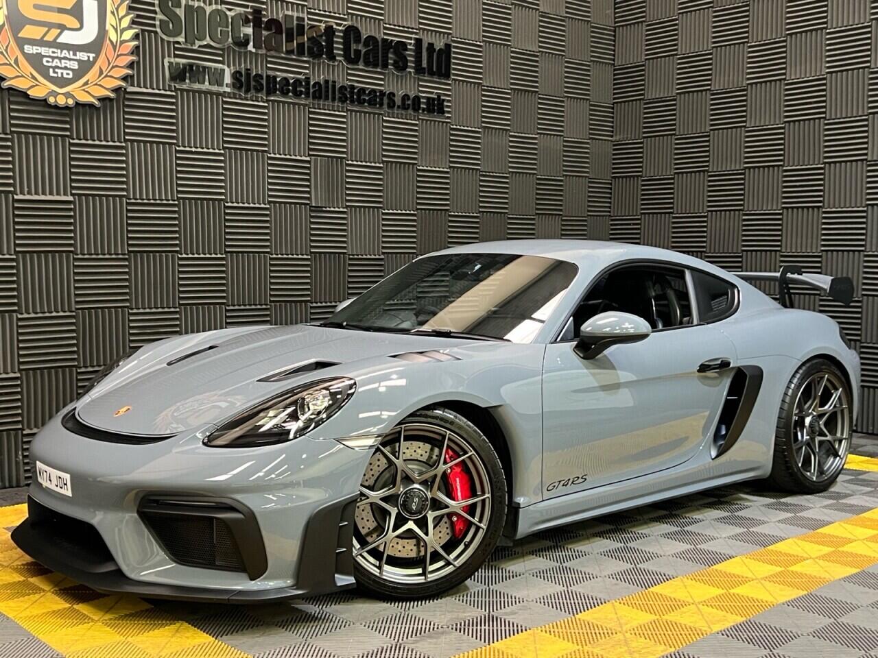 Porsche 718 Cayman view 5