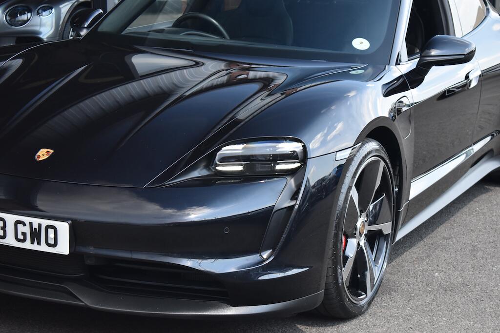 Porsche Taycan view 22