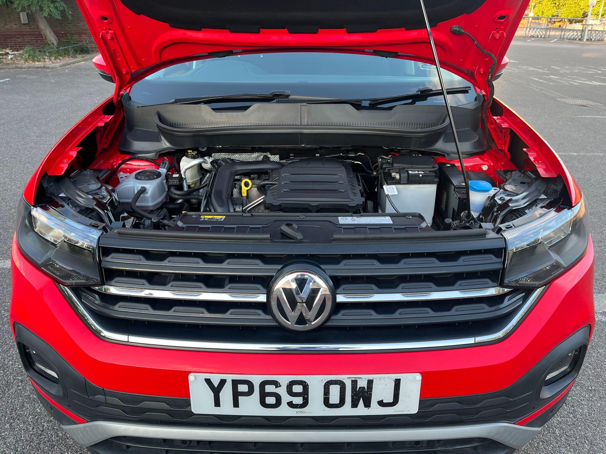 Volkswagen T-Cross view 25