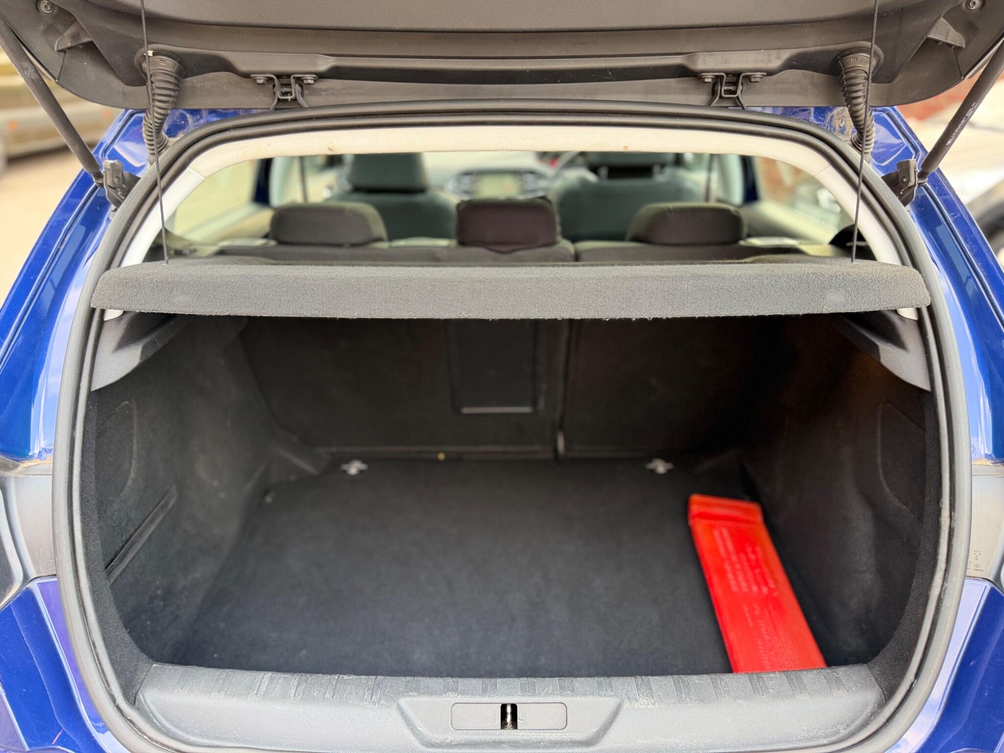Peugeot 308 view 27