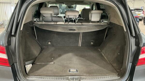 Mercedes-Benz M Class view 13