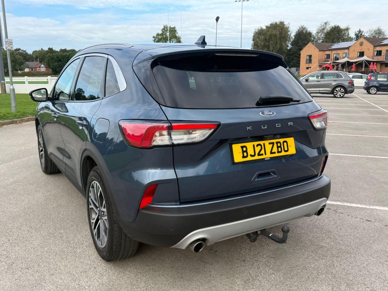 Ford Kuga view 32