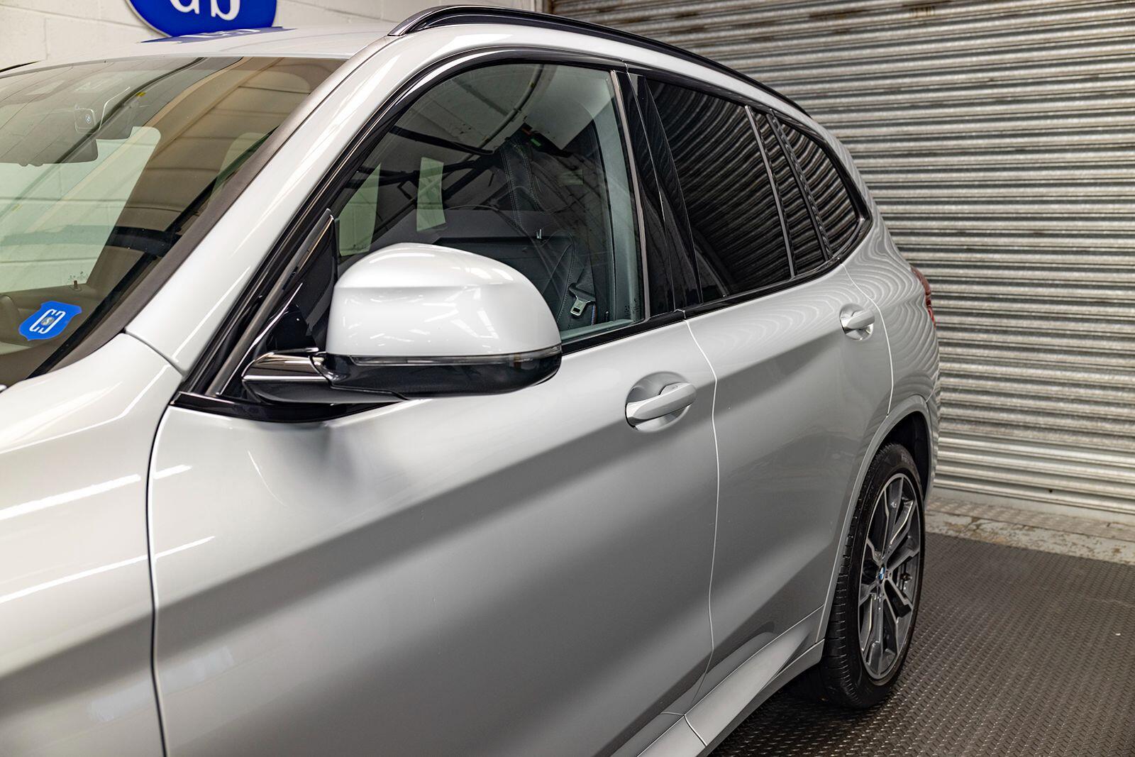 BMW X3 view 92