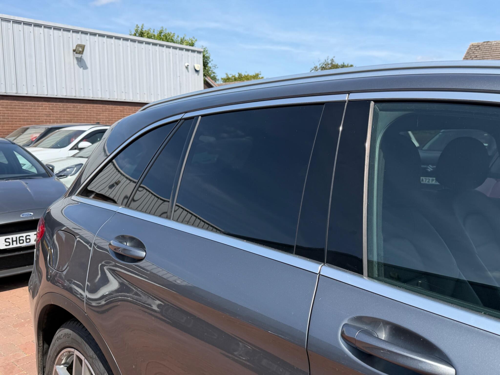 Mercedes-Benz GLC view 34