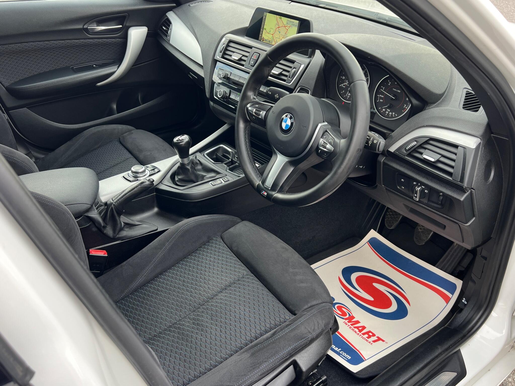 BMW 1 Series view 16