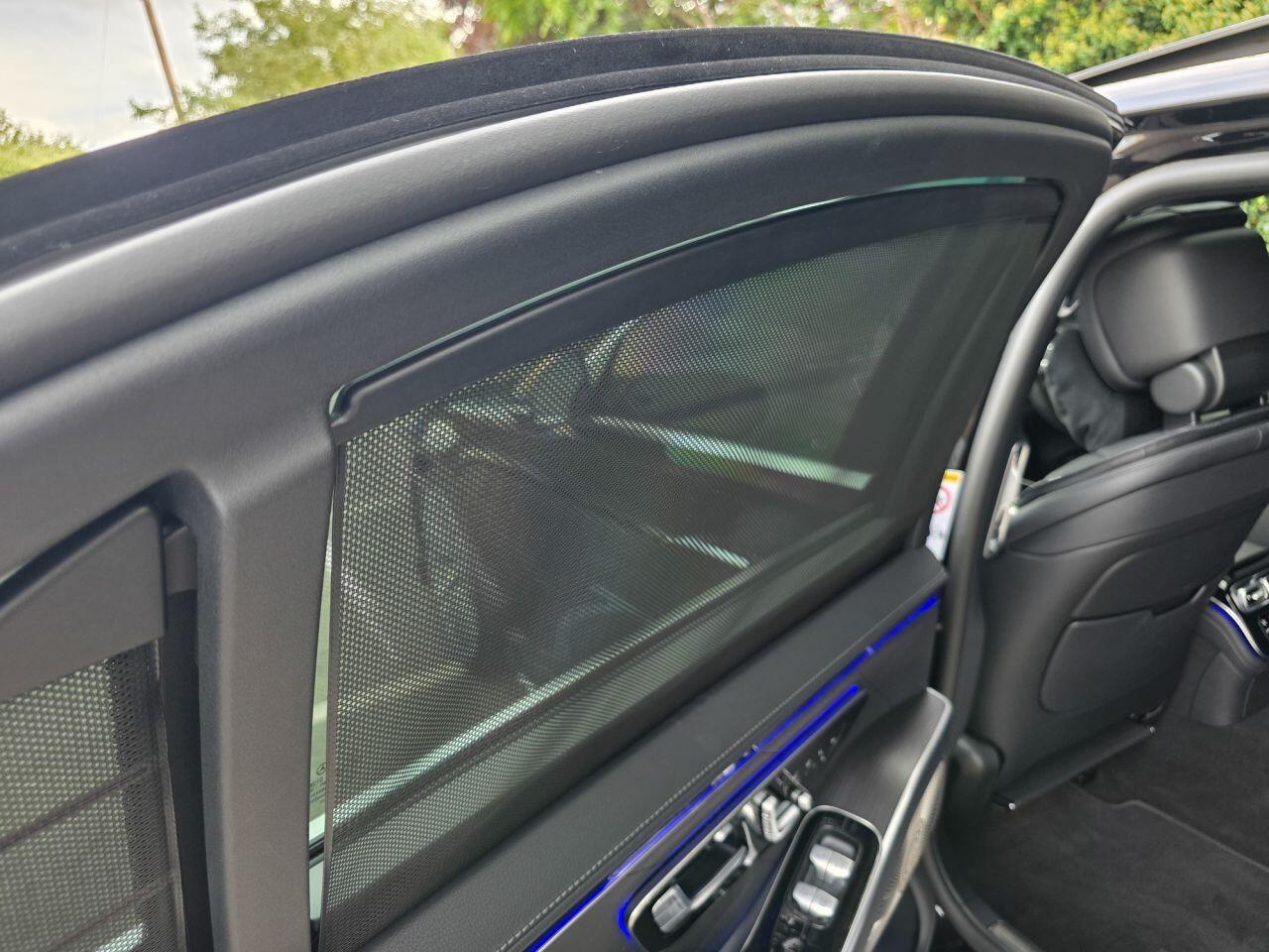 Mercedes-Benz S-Class view 24