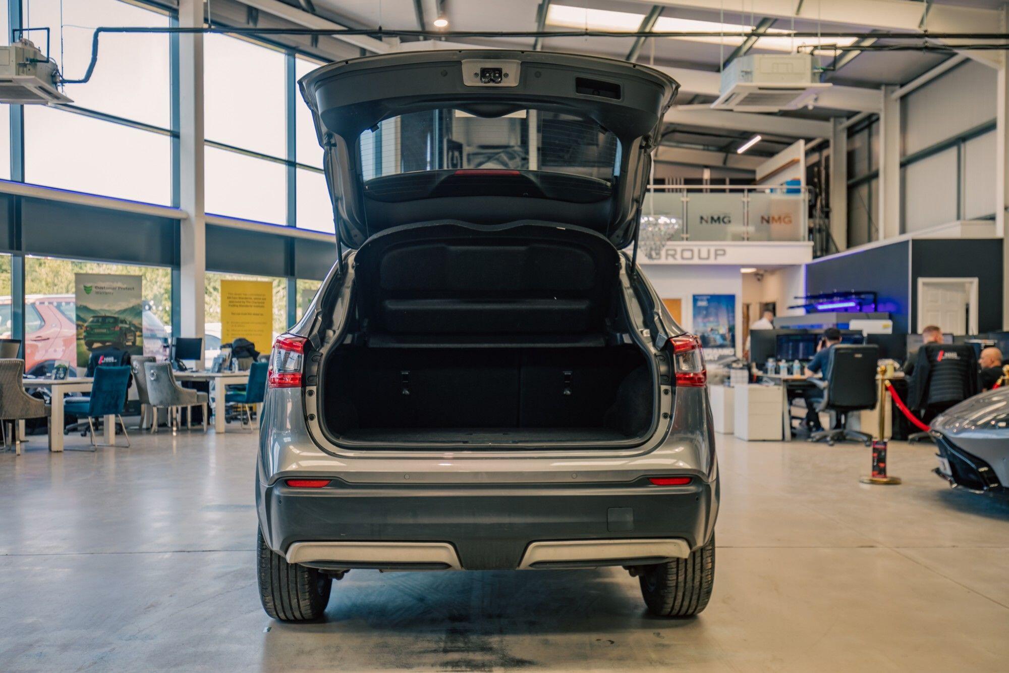 Nissan Qashqai view 28