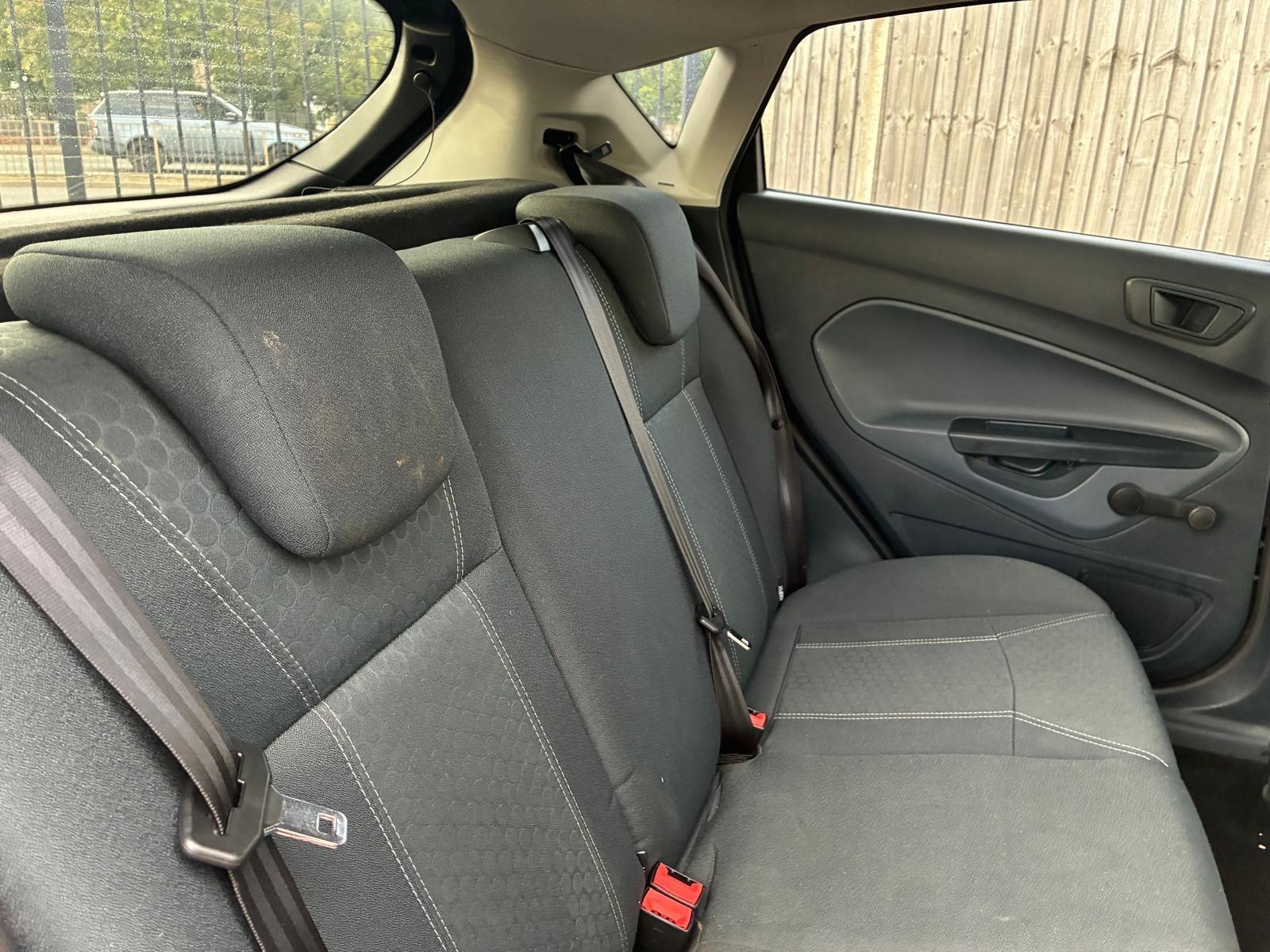 Ford Fiesta view 12