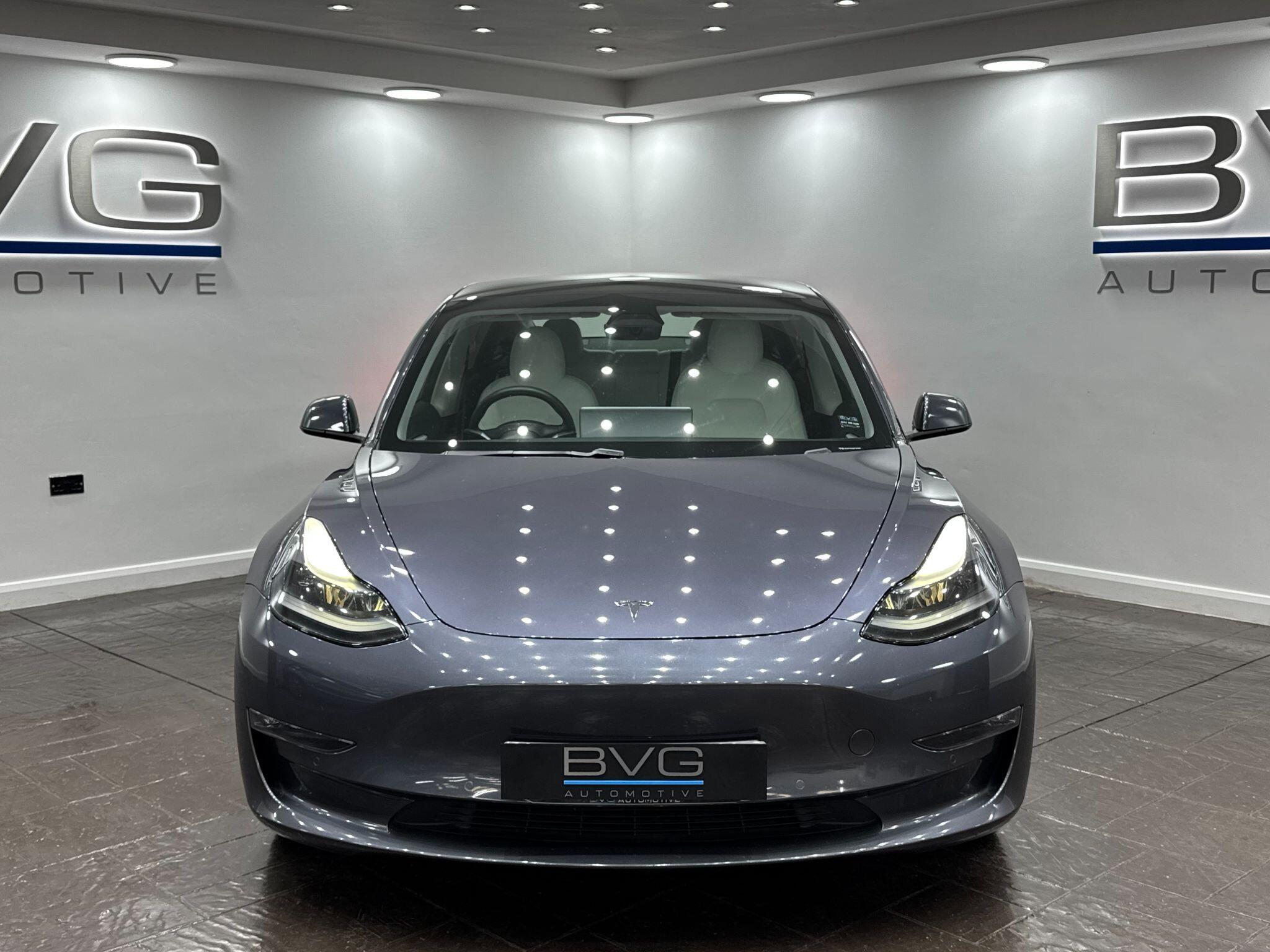 Tesla Model 3 view 4