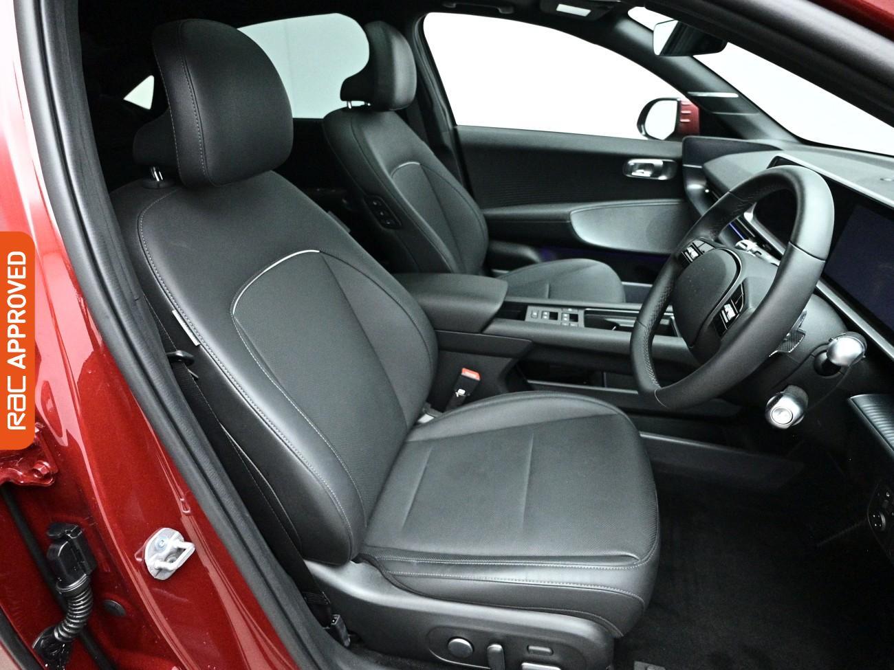 Hyundai IONIQ 6 view 13