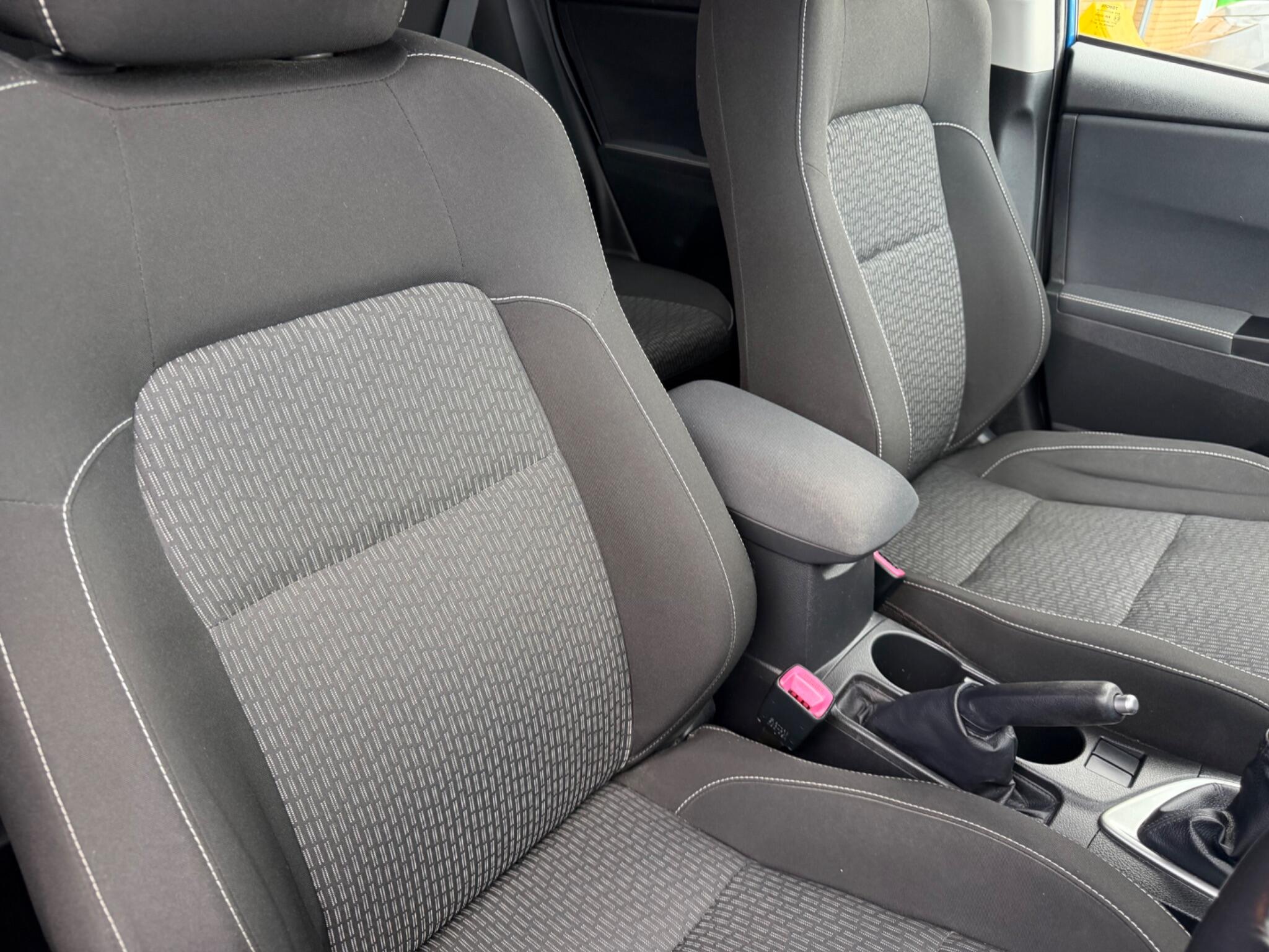 Toyota Auris view 20